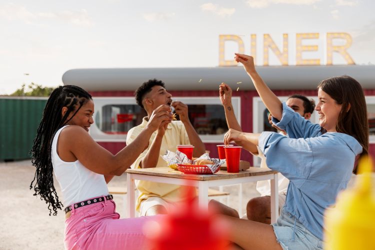 Why Should You Consider Hiring Food Trucks for Events?