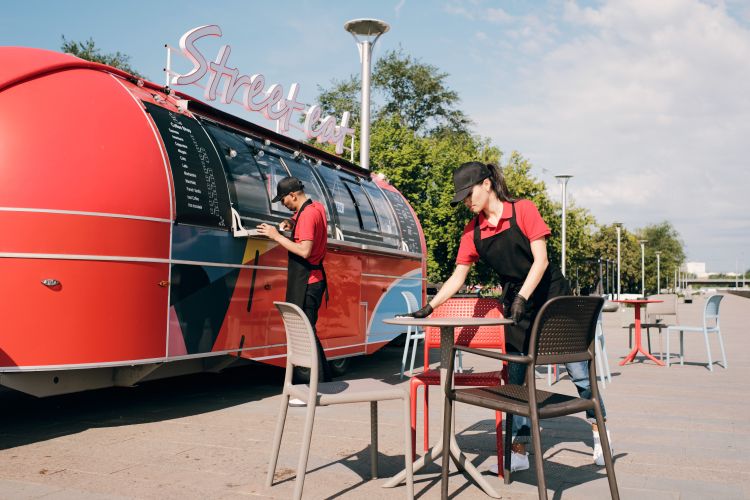 Food Truck Catering Near Me: Top Trends Shaping the Global Mobile Catering Industry