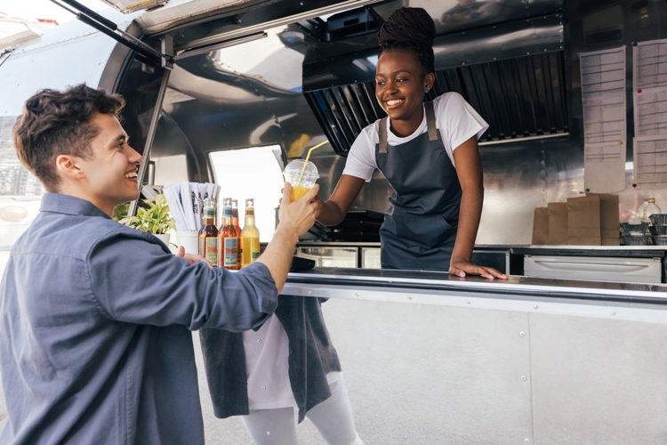 Rolling Kitchens: The Rise of the Food Truck for Film and Production Catering
